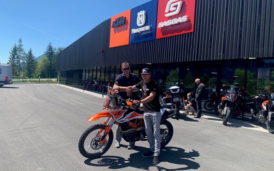 Umgebautes Motorrad KTM 690 Enduro R von KINI Bike World - Bild 1 Umgebautes Motorrad KTM 690 Enduro R von KINI Bike World - Bild 1