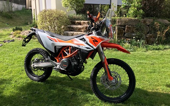 Umgebautes Motorrad KTM 690 Enduro R von KINI Bike World - Bild 4 Umgebautes Motorrad KTM 690 Enduro R von KINI Bike World - Bild 4