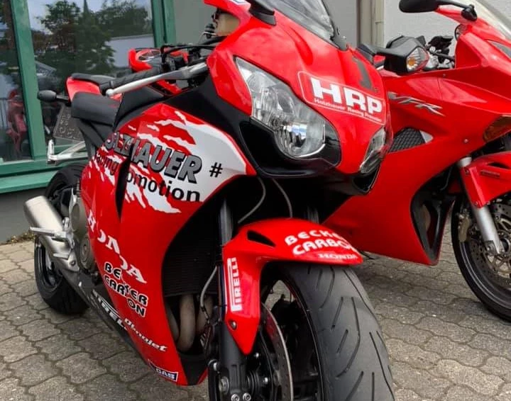 Rebuilt motorbike Honda CBR1000RR Fireblade Bild 1: Rebuilt motorbike Honda CBR1000RR Fireblade