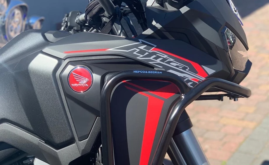 Umbgebautes Motorrad Honda CRF1100L Africa Twin Bild 6: Umbgebautes Motorrad Honda CRF1100L Africa Twin