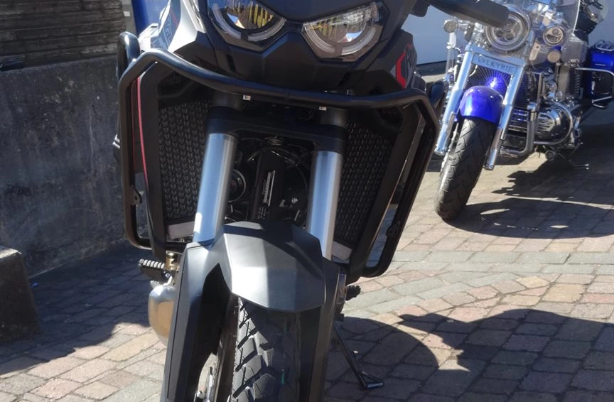 Umbgebautes Motorrad Honda CRF1100L Africa Twin Bild 8: Umbgebautes Motorrad Honda CRF1100L Africa Twin