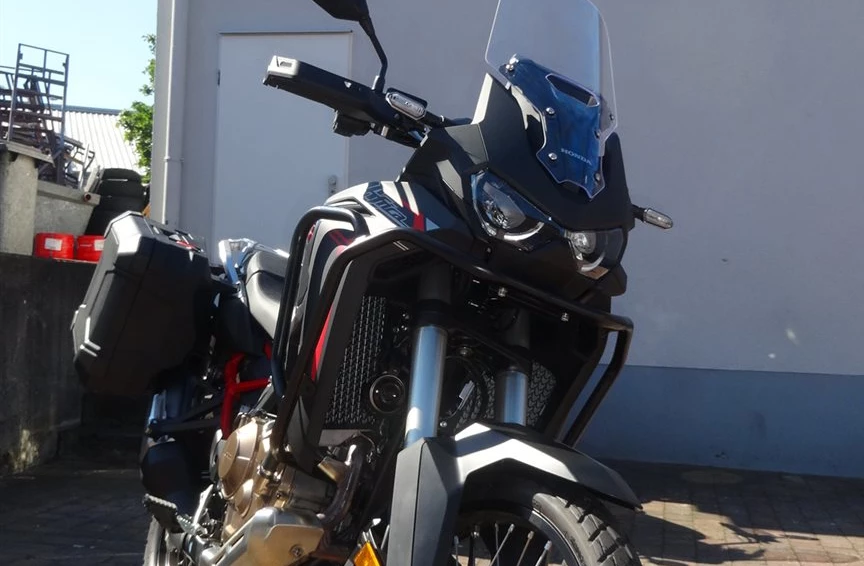 Umbgebautes Motorrad Honda CRF1100L Africa Twin Bild 9: Umbgebautes Motorrad Honda CRF1100L Africa Twin