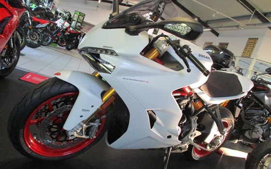 Umgebautes Motorrad Ducati SuperSport S von Team Wahlers GmbH - Bild 3 Umgebautes Motorrad Ducati SuperSport S von Team Wahlers GmbH - Bild 3