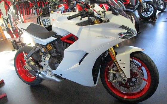 Umgebautes Motorrad Ducati SuperSport S von Team Wahlers GmbH - Bild 1 Umgebautes Motorrad Ducati SuperSport S von Team Wahlers GmbH - Bild 1