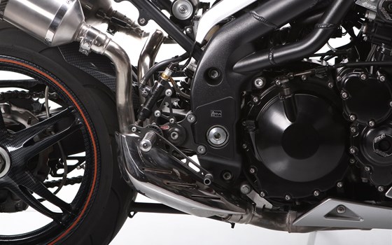 Umgebautes Motorrad Triumph Speed Triple 1050 von Triumph Emsland - Hertrampf Racing - Bild 12 Umgebautes Motorrad Triumph Speed Triple 1050 von Triumph Emsland - Hertrampf Racing - Bild 12