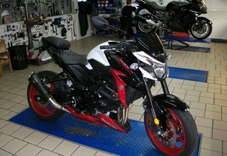 Suzuki GSX-S750