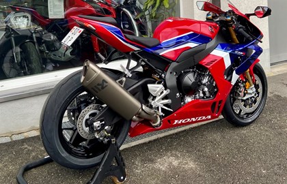 Honda CBR1000RR-R Fireblade SP Custom Bike Honda CBR1000RR-R Fireblade SP Custom Bike