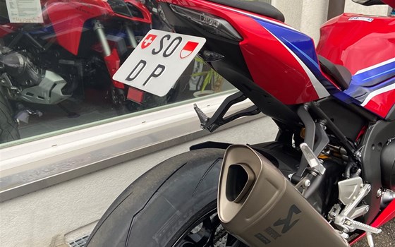 Umgebautes Motorrad Honda CBR1000RR-R Fireblade SP von Direct Performance - Bild 2 Umgebautes Motorrad Honda CBR1000RR-R Fireblade SP von Direct Performance - Bild 2
