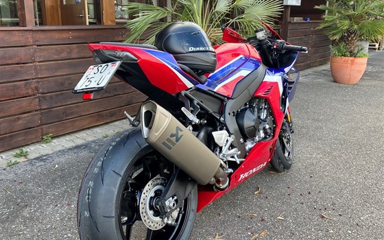 Umgebautes Motorrad Honda CBR1000RR-R Fireblade von Direct Performance - Bild 3 Umgebautes Motorrad Honda CBR1000RR-R Fireblade von Direct Performance - Bild 3
