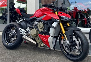 Ducati Streetfighter V4 S