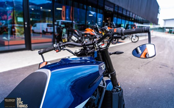 Umgebautes Motorrad Husqvarna Vitpilen 701 von KINI Bike World - Bild 2 Umgebautes Motorrad Husqvarna Vitpilen 701 von KINI Bike World - Bild 2