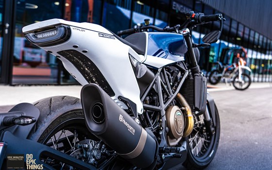 Umgebautes Motorrad Husqvarna Vitpilen 701 von KINI Bike World - Bild 4 Umgebautes Motorrad Husqvarna Vitpilen 701 von KINI Bike World - Bild 4