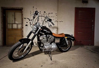 Harley-Davidson Sportster XL 883 Harley-Davidson Sportster XL 883