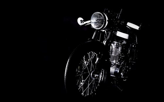Umgebautes Motorrad Yamaha SR 400 von WS-Motorradtechnik KG - Bild 6 Umgebautes Motorrad Yamaha SR 400 von WS-Motorradtechnik KG - Bild 6