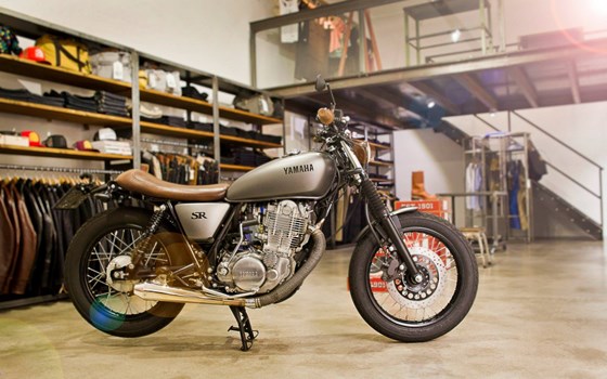 Umgebautes Motorrad Yamaha SR 400 von WS-Motorradtechnik KG - Bild 4 Umgebautes Motorrad Yamaha SR 400 von WS-Motorradtechnik KG - Bild 4