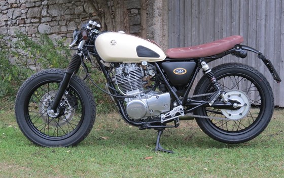 Umgebautes Motorrad Yamaha SR 400 von WS-Motorradtechnik KG - Bild 3 Umgebautes Motorrad Yamaha SR 400 von WS-Motorradtechnik KG - Bild 3