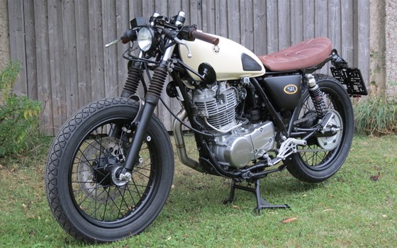 Umgebautes Motorrad Yamaha SR 400 von WS-Motorradtechnik KG - Bild 2 Umgebautes Motorrad Yamaha SR 400 von WS-Motorradtechnik KG - Bild 2