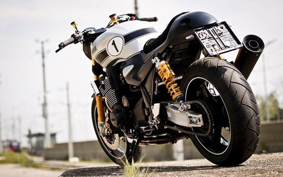 Umgebautes Motorrad Yamaha XJR 1300 von WS-Motorradtechnik KG - Bild 7 Umgebautes Motorrad Yamaha XJR 1300 von WS-Motorradtechnik KG - Bild 7