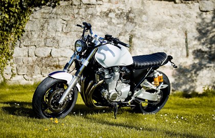 Yamaha XJR 1300 Custom Bike