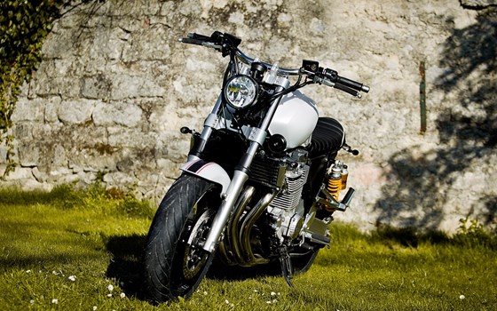 Umgebautes Motorrad Yamaha XJR 1300 von WS-Motorradtechnik KG - Bild 4 Umgebautes Motorrad Yamaha XJR 1300 von WS-Motorradtechnik KG - Bild 4
