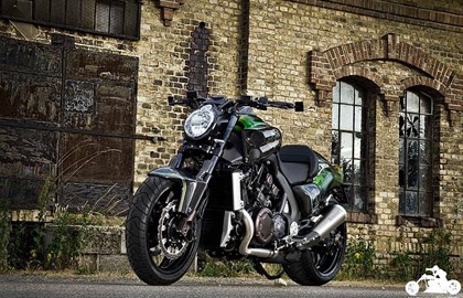 Yamaha V-MAX Custom Bike