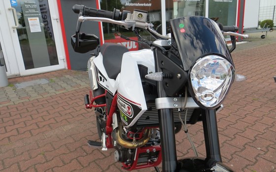 Umgebautes Motorrad Malaguti Monte Pro 125 von RB-Motorsports Bike & Car Service Ronny Bloch - Bild 6 Umgebautes Motorrad Malaguti Monte Pro 125 von RB-Motorsports Bike & Car Service Ronny Bloch - Bild 6