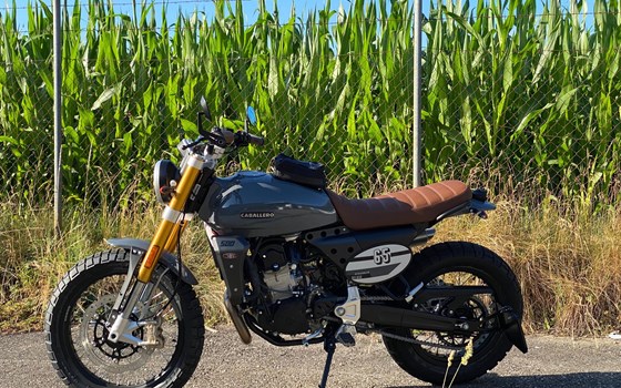 Umgebautes Motorrad Fantic Caballero Scrambler 500 von Pat-Bikes AG - Bild 2 Umgebautes Motorrad Fantic Caballero Scrambler 500 von Pat-Bikes AG - Bild 2