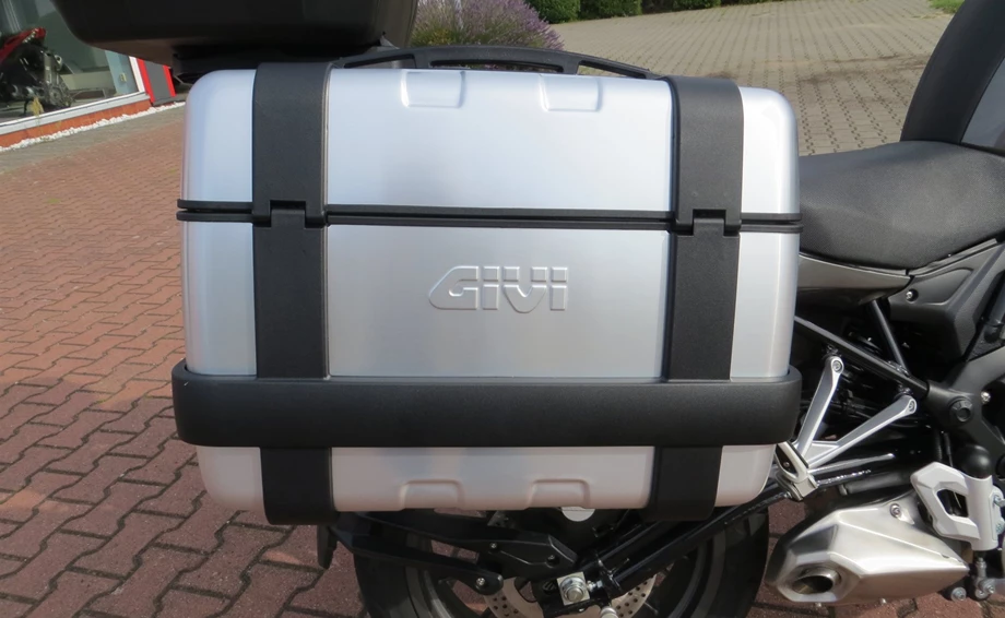 Umbgebautes Motorrad Benelli TRK 502 Bild 2: Umbgebautes Motorrad Benelli TRK 502