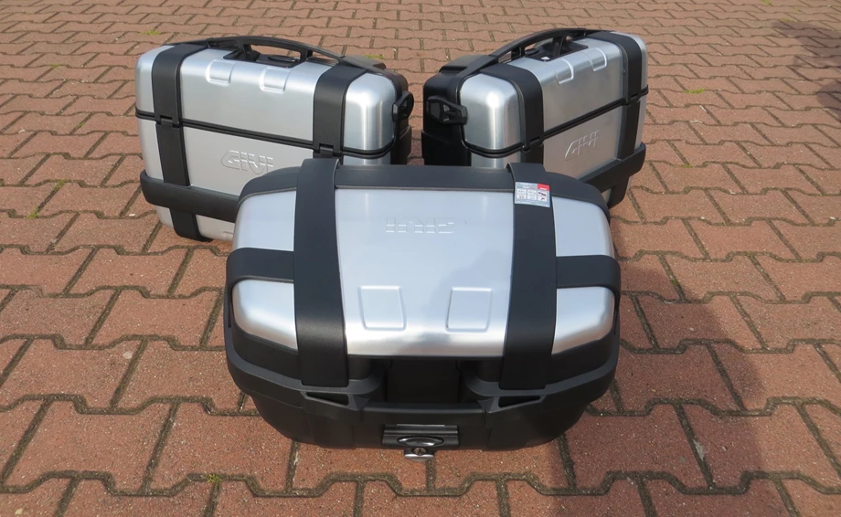 Umbgebautes Motorrad Benelli TRK 502 Bild 3: Umbgebautes Motorrad Benelli TRK 502