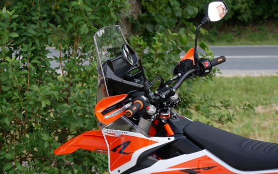 Umgebautes Motorrad KTM 690 Enduro R von motoroox GmbH - Bild 4 Umgebautes Motorrad KTM 690 Enduro R von motoroox GmbH - Bild 4