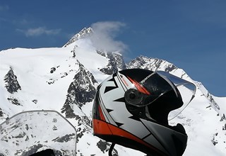 KTM 1190 Adventure KTM 1190 Adventure