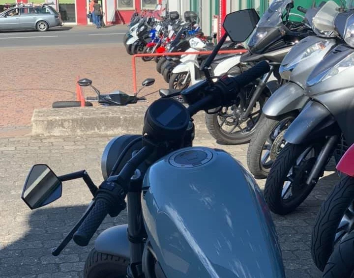 Rebuilt motorbike Honda CMX500 Rebel Bild 3: Rebuilt motorbike Honda CMX500 Rebel