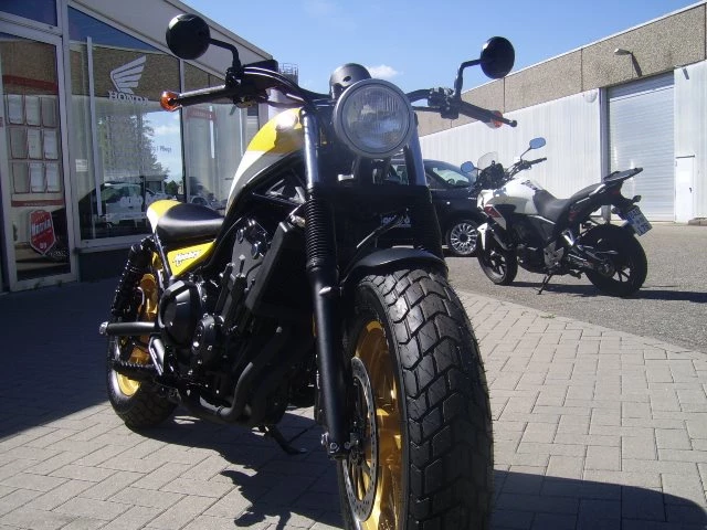 Rebuilt motorbike Honda CMX500 Rebel Bild 10: Rebuilt motorbike Honda CMX500 Rebel