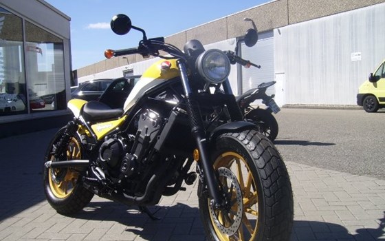 Umgebautes Motorrad Honda CMX500 Rebel von Auto-Boos GmbH - Bild 14 Umgebautes Motorrad Honda CMX500 Rebel von Auto-Boos GmbH - Bild 14