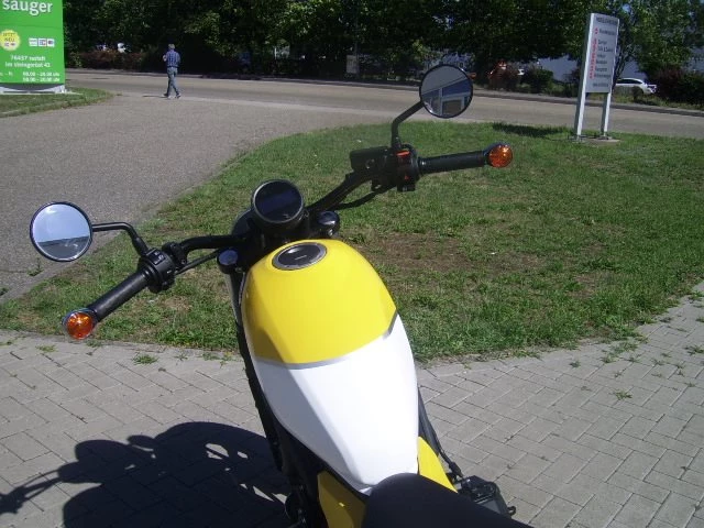 Rebuilt motorbike Honda CMX500 Rebel Bild 4: Rebuilt motorbike Honda CMX500 Rebel