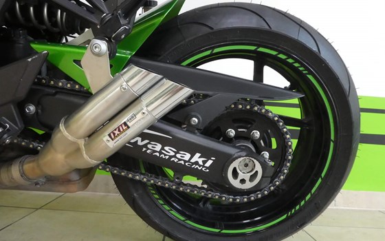 Umgebautes Motorrad Kawasaki Z1000 von Bikers-Euroshop - Bild 11 Umgebautes Motorrad Kawasaki Z1000 von Bikers-Euroshop - Bild 11