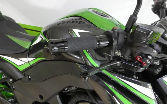 Umgebautes Motorrad Kawasaki Z1000 von Bikers-Euroshop - Bild 6 Umgebautes Motorrad Kawasaki Z1000 von Bikers-Euroshop - Bild 6