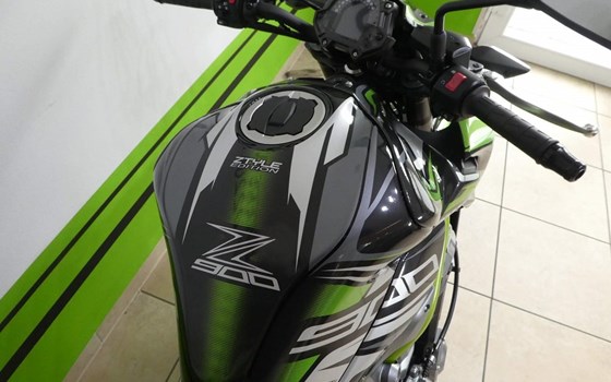 Umgebautes Motorrad Kawasaki Z900 von Bikers-Euroshop - Bild 6 Umgebautes Motorrad Kawasaki Z900 von Bikers-Euroshop - Bild 6