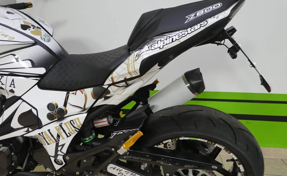 Umbgebautes Motorrad Kawasaki Z 800 Bild 9: Umbgebautes Motorrad Kawasaki Z 800