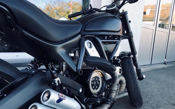 Umgebautes Motorrad Ducati Scrambler Icon Dark von Direct Performance - Bild 14 Umgebautes Motorrad Ducati Scrambler Icon Dark von Direct Performance - Bild 14