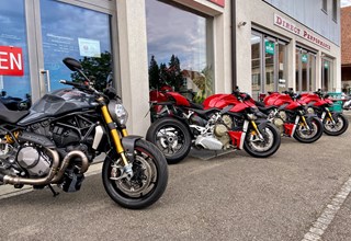 Ducati Monster 1200 S