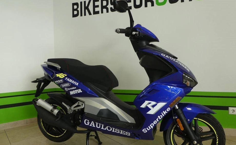 Umbgebautes Motorrad Beeline Pista 50 Bild 1: Umbgebautes Motorrad Beeline Pista 50