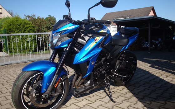 Umgebautes Motorrad Suzuki GSX-S750 von Zweirad Markert - Bild 5 Umgebautes Motorrad Suzuki GSX-S750 von Zweirad Markert - Bild 5