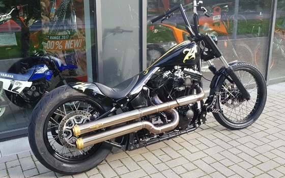 Umgebautes Motorrad Harley-Davidson Softail Custom FXSTC von motoroox GmbH - Bild 6 Umgebautes Motorrad Harley-Davidson Softail Custom FXSTC von motoroox GmbH - Bild 6