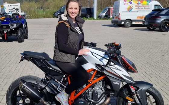 Umgebautes Motorrad KTM 1290 Super Duke R von motoroox GmbH - Bild 1
