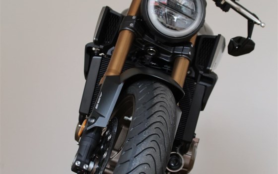 Umgebautes Motorrad Honda CB 650 von Motorrad-Center Wessmann GmbH - Bild 8 Umgebautes Motorrad Honda CB 650 von Motorrad-Center Wessmann GmbH - Bild 8