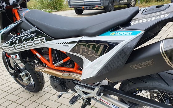 Umgebautes Motorrad KTM 690 SMC R von motoroox GmbH - Bild 4 Umgebautes Motorrad KTM 690 SMC R von motoroox GmbH - Bild 4