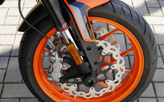 Umgebautes Motorrad KTM 790 Duke von motoroox GmbH - Bild 14 Umgebautes Motorrad KTM 790 Duke von motoroox GmbH - Bild 14