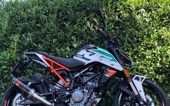 Umgebautes Motorrad KTM 125 Duke von Motobike Handels GmbH - Bild 1 Umgebautes Motorrad KTM 125 Duke von Motobike Handels GmbH - Bild 1