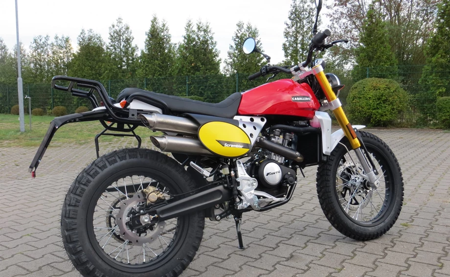Umbgebautes Motorrad Fantic Caballero Scrambler 125 Bild 3: Umbgebautes Motorrad Fantic Caballero Scrambler 125